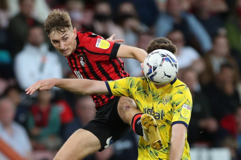 Newcastle: Magpies not after David Brooks