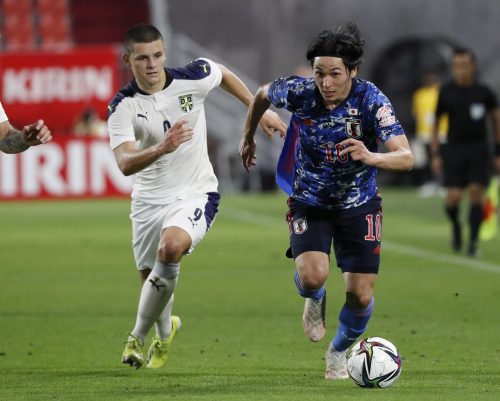 takumi-minamino-in-action-vs-serbia