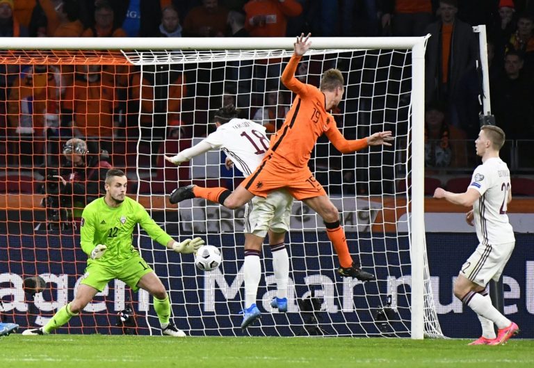 West Ham United: Hammers striker search ‘could lead to a move’ for Luuk de Jong