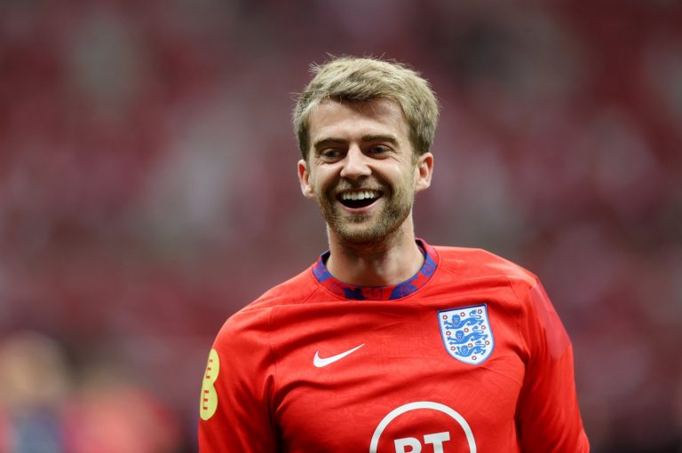 Leeds: Paddy Kenny hits back at Patrick Bamford criticism