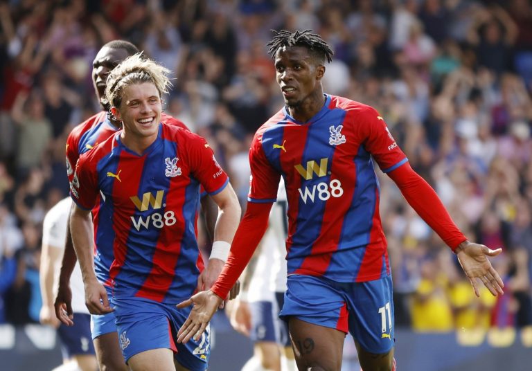 Crystal Palace: Fans react to Darren Ambrose post on Wilfried Zaha