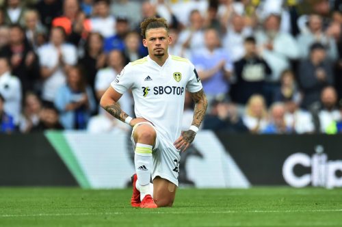 Kalvin Phillips takes knee in Leeds United game