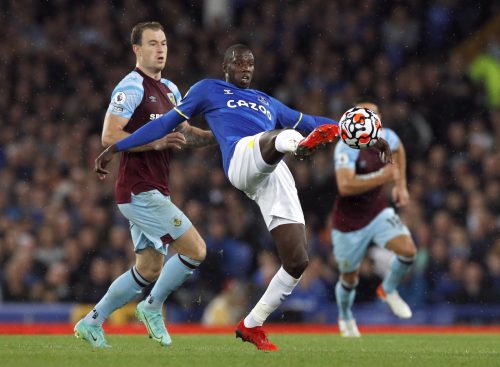 abdoulaye-doucoure-everton