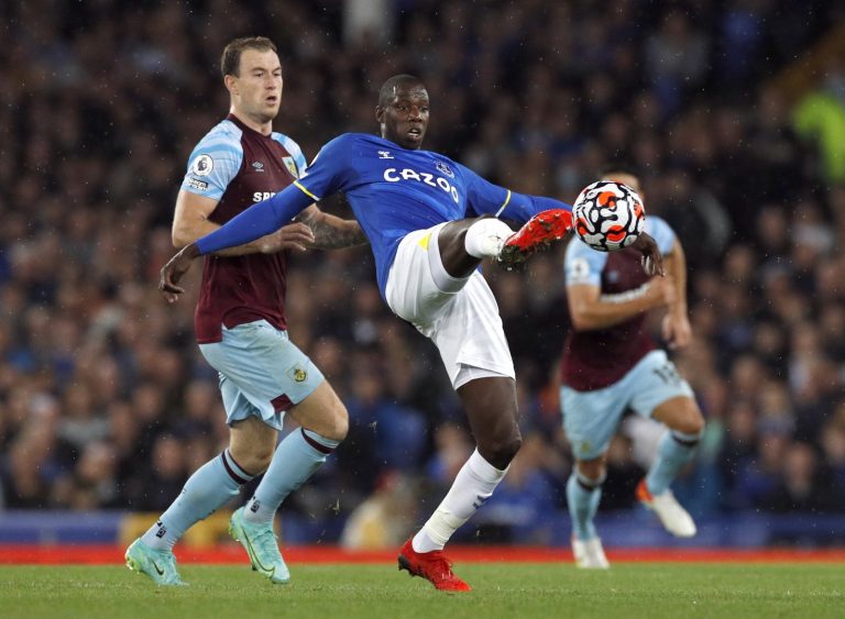 abdoulaye-doucoure-everton