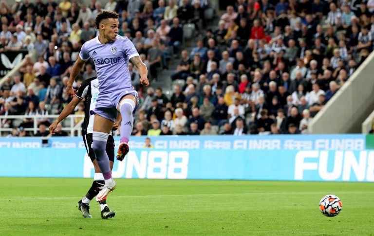 Leeds: Graham Smyth makes West Ham team news claim