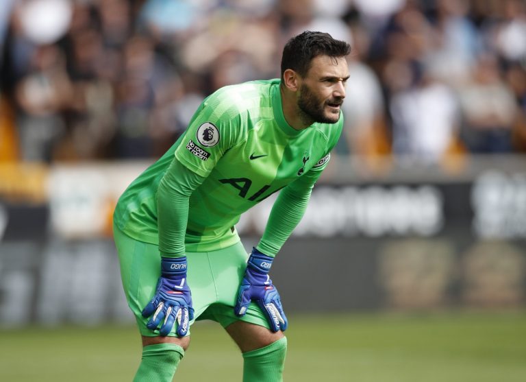 hugo lloris in action for tottenham