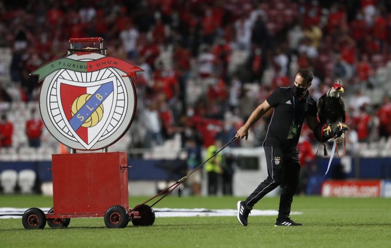 Crystal Palace: Eagles scouts at Benfica v Barcelona