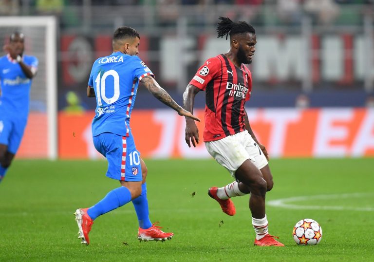 franck-kessie-playing-for-ac-milan