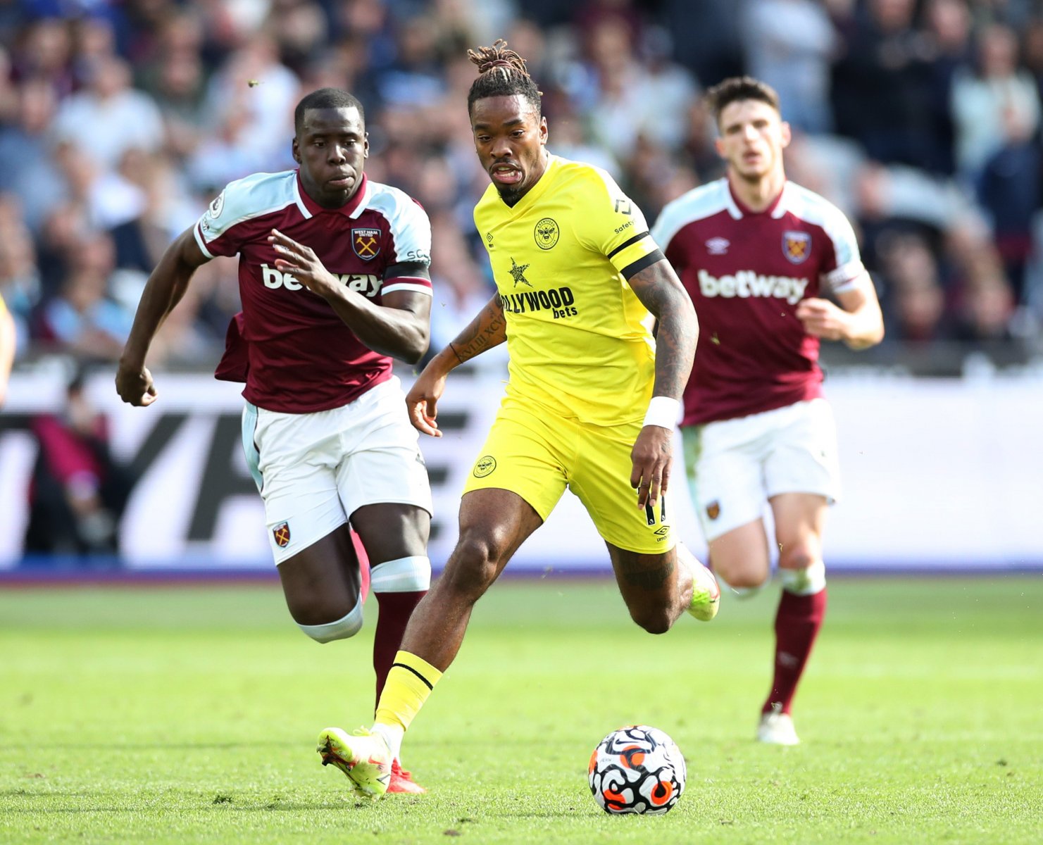 West Ham: McAvennie rues missed Ivan Toney opportunity -West Ham News