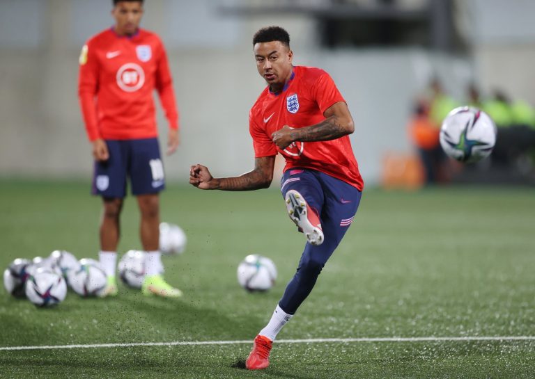 Everton: Fans react to Jesse Lingard transfer news