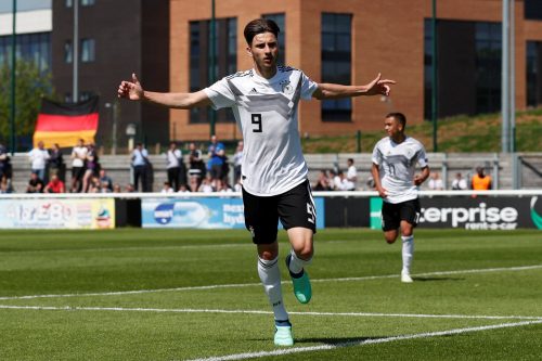 leon-dajaku-playing-for-germany-u17s