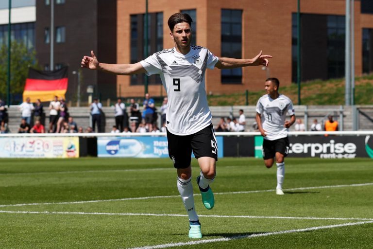 Sunderland: Fans love Leon Dajaku comments