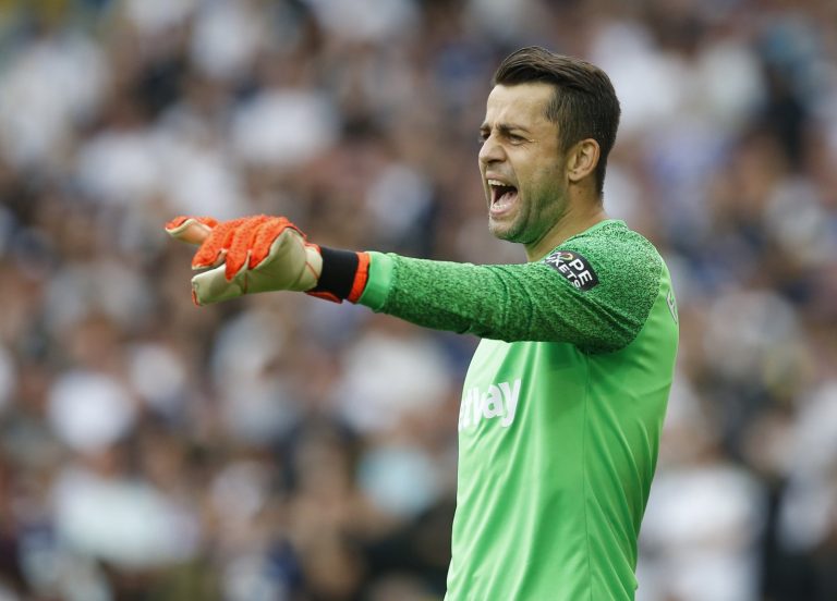 West Ham United: Paddy Kenny lauds ‘unbelievable’ Fabianski amid contract talks