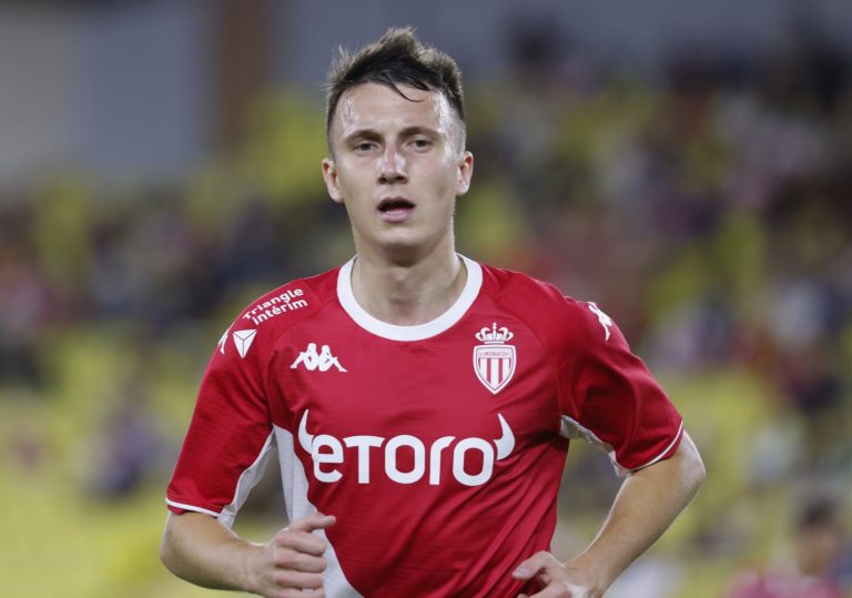 Everton: Toffees eye Aleksandr Golovin as James Rodríguez replacement
