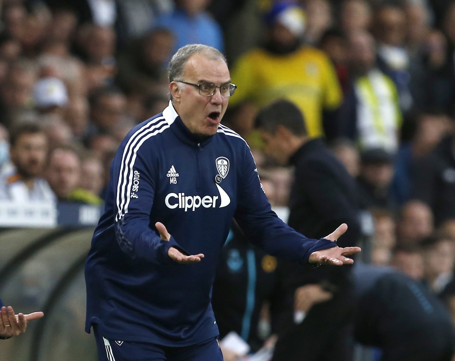 Leeds: Junior Firpo and Jamie Shackleton doubts for Leicester -Leeds United