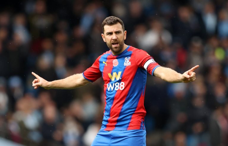 Crystal Palace: Fans react to James McArthur injury blow