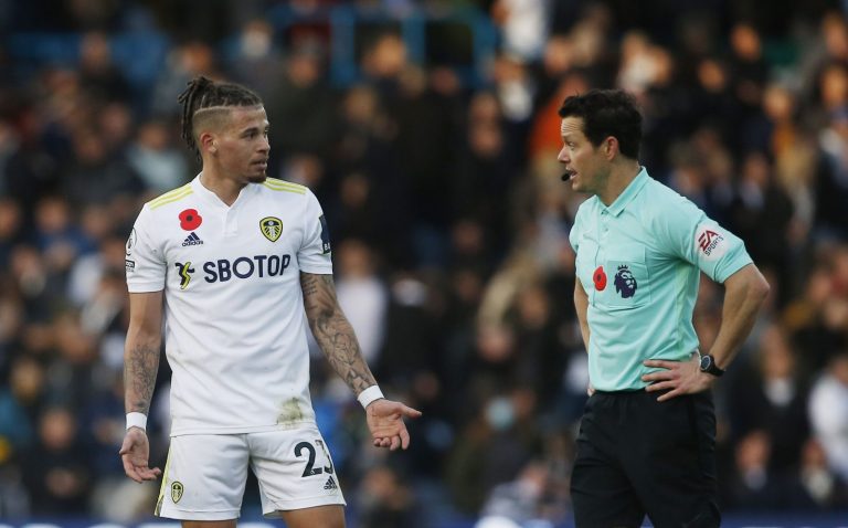 Leeds: Kalvin Phillips still not back training