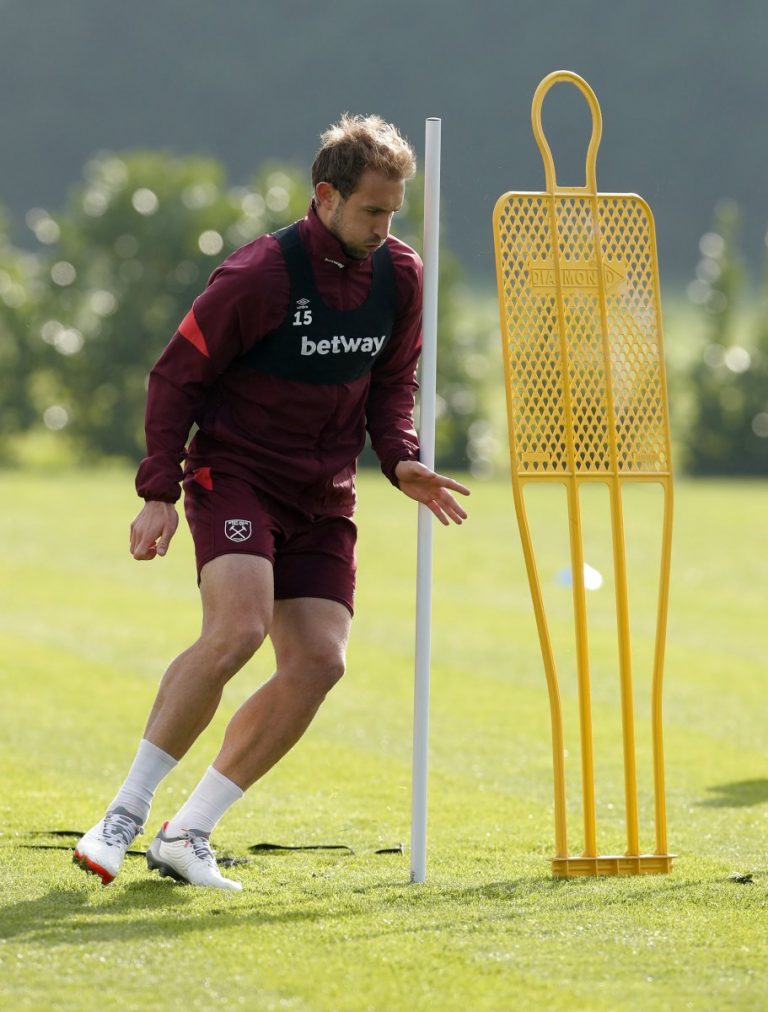 West Ham United: Hammers fans slam Craig Dawson against Wolves