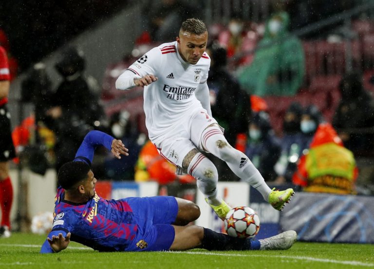 Everton: Fans flock to transfer news on Benfica ace