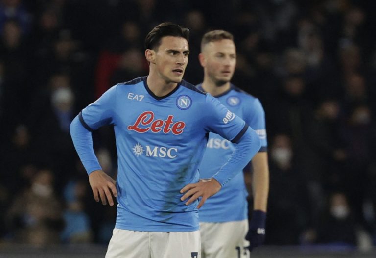 Leeds: Whites to make offer for Eljif Elmas