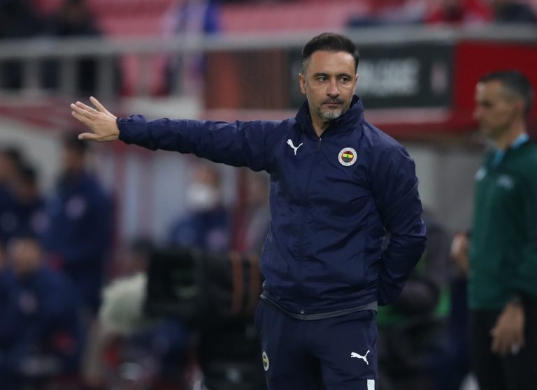 Everton: Fans fume over Vitor Pereira managerial links