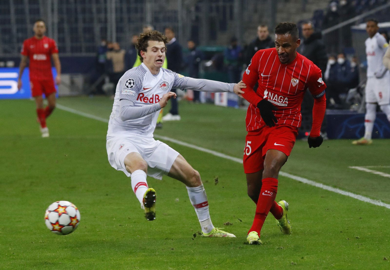 Leeds: Phil Hay provides Brenden Aaronson transfer update -Leeds United Transfer Rumours