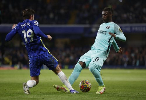 Aston-Villa-Premier-League-Yves-Bissouma