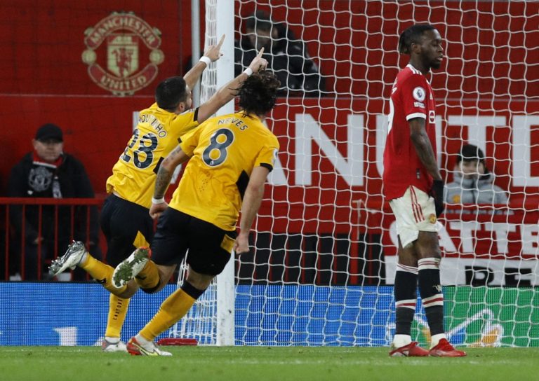 Wolves: Fans hail Ruben Neves and Joao Moutinho after club tweet