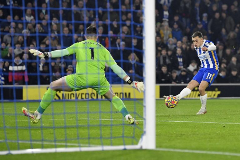 West Ham United: Journalist breaks Sunday morning Leandro Trossard news