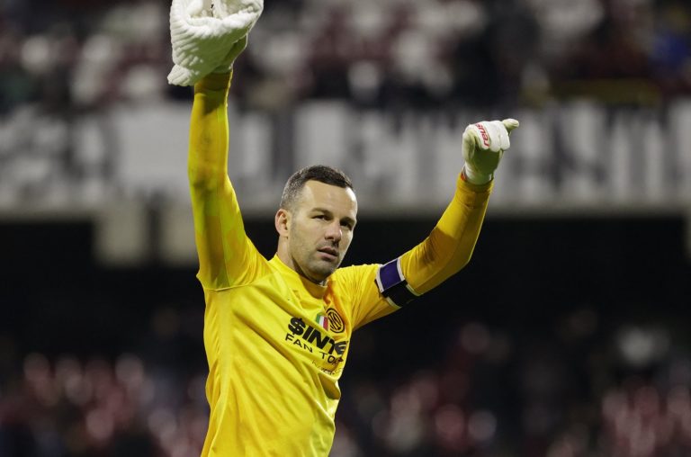 Tottenham Hotspur: Journalist makes Samir Handanovic transfer claim