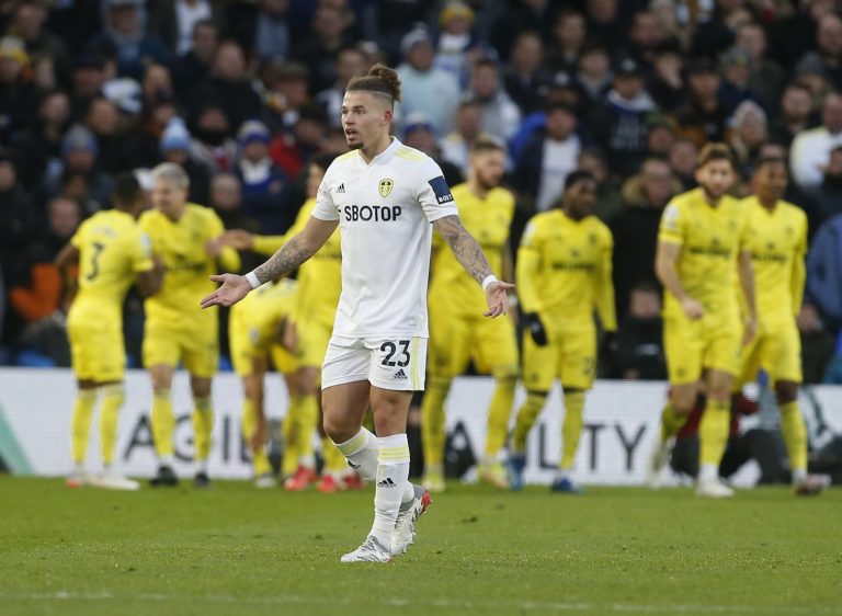 Leeds United expecting major Kalvin Phillips offers