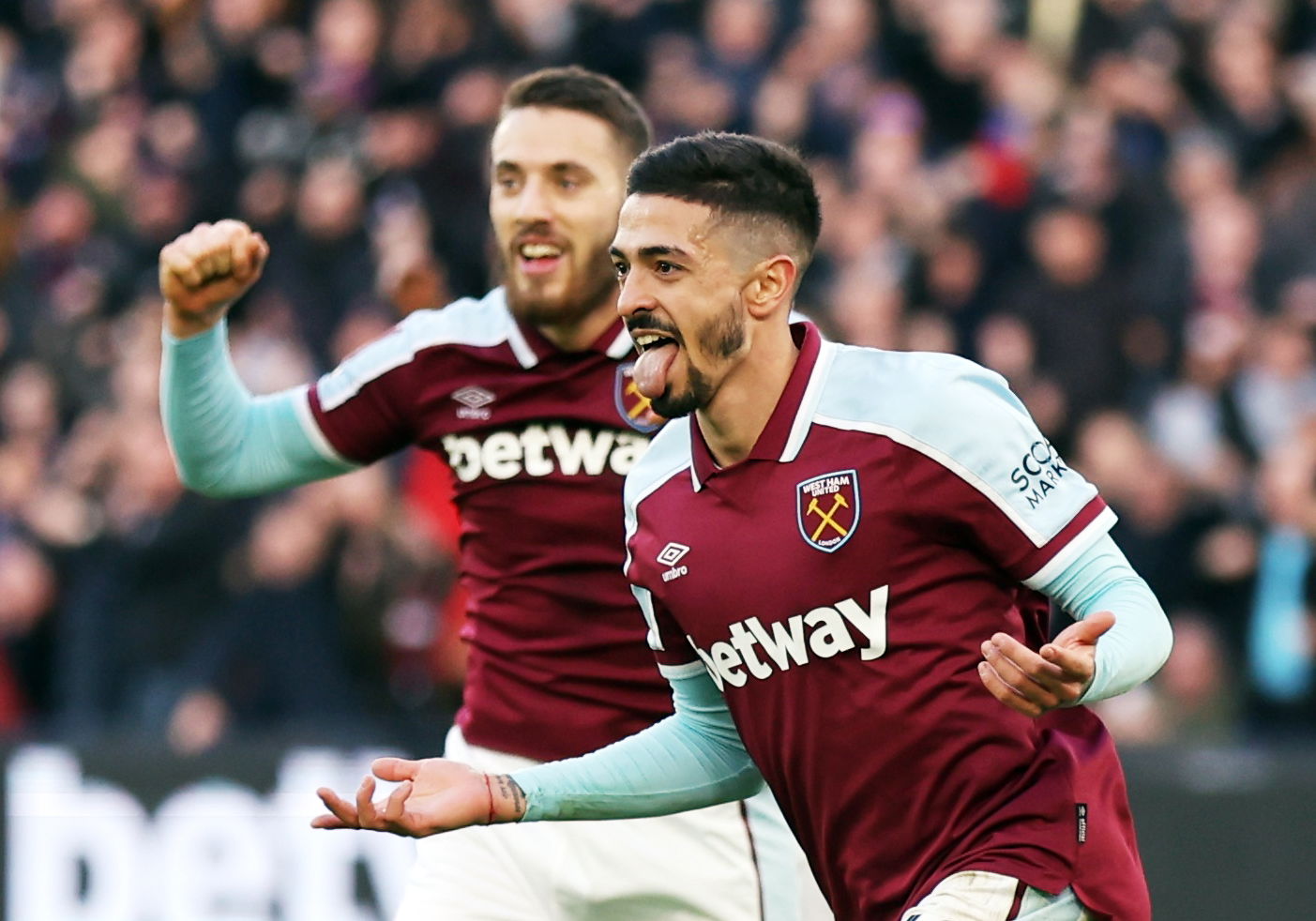 West Ham: Manuel Lanzini targeted by Besiktas