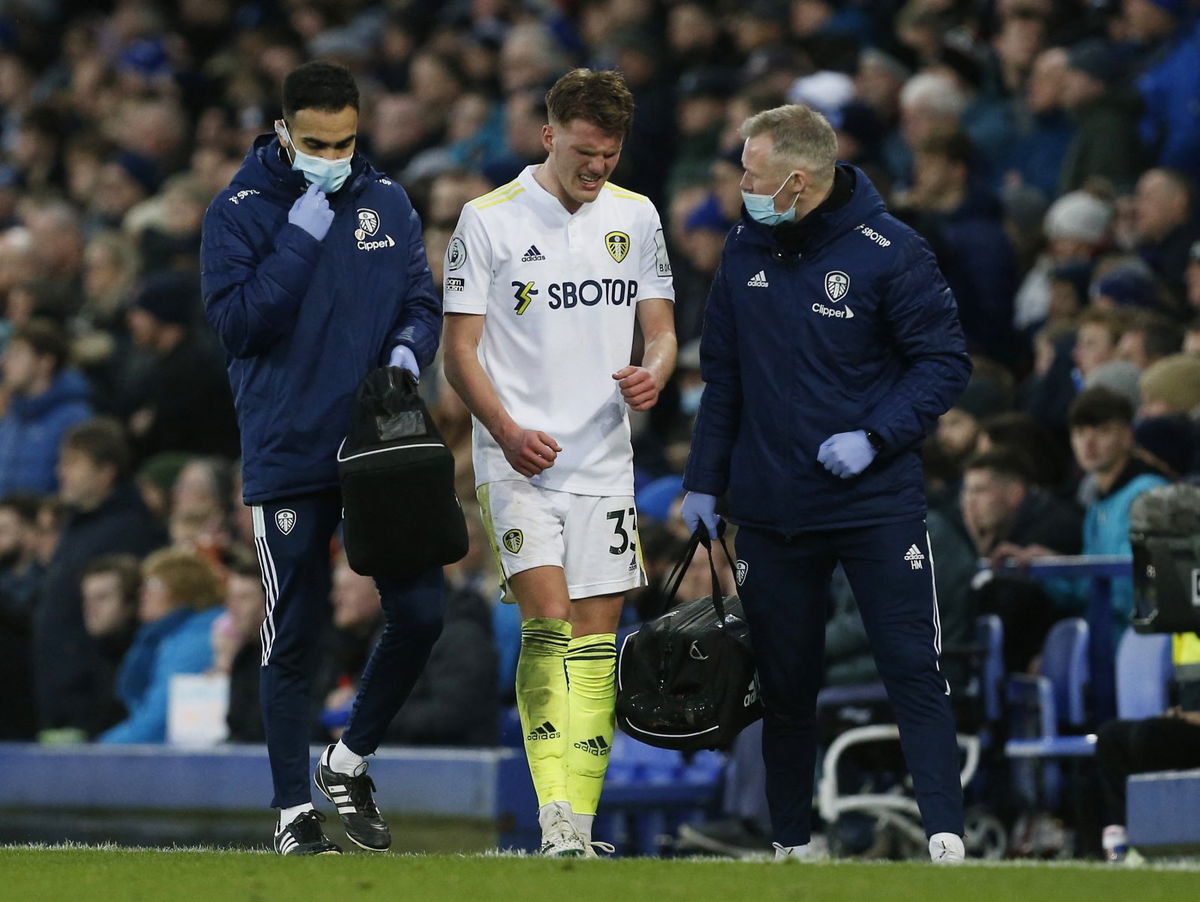 Leeds: Leo Hjelde could miss rest of the season - Leeds United
