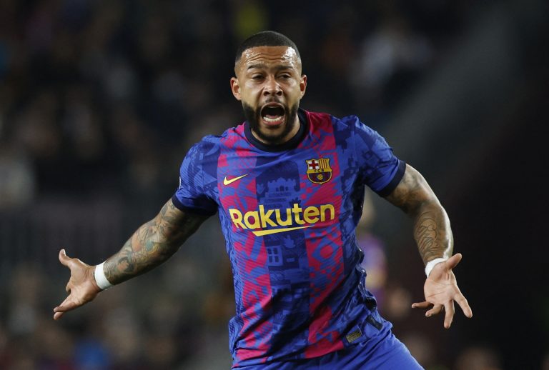 Tottenham Hotspur: Lilywhites battle five clubs for Memphis Depay
