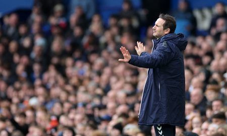 Everton manager Frank Lampard gives instructions
