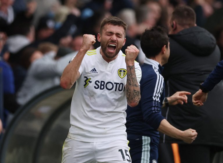 stuart-dallas-leeds-united