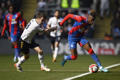 Crystal-Palace-Eagles-Premier-League-Wilfried-Zaha