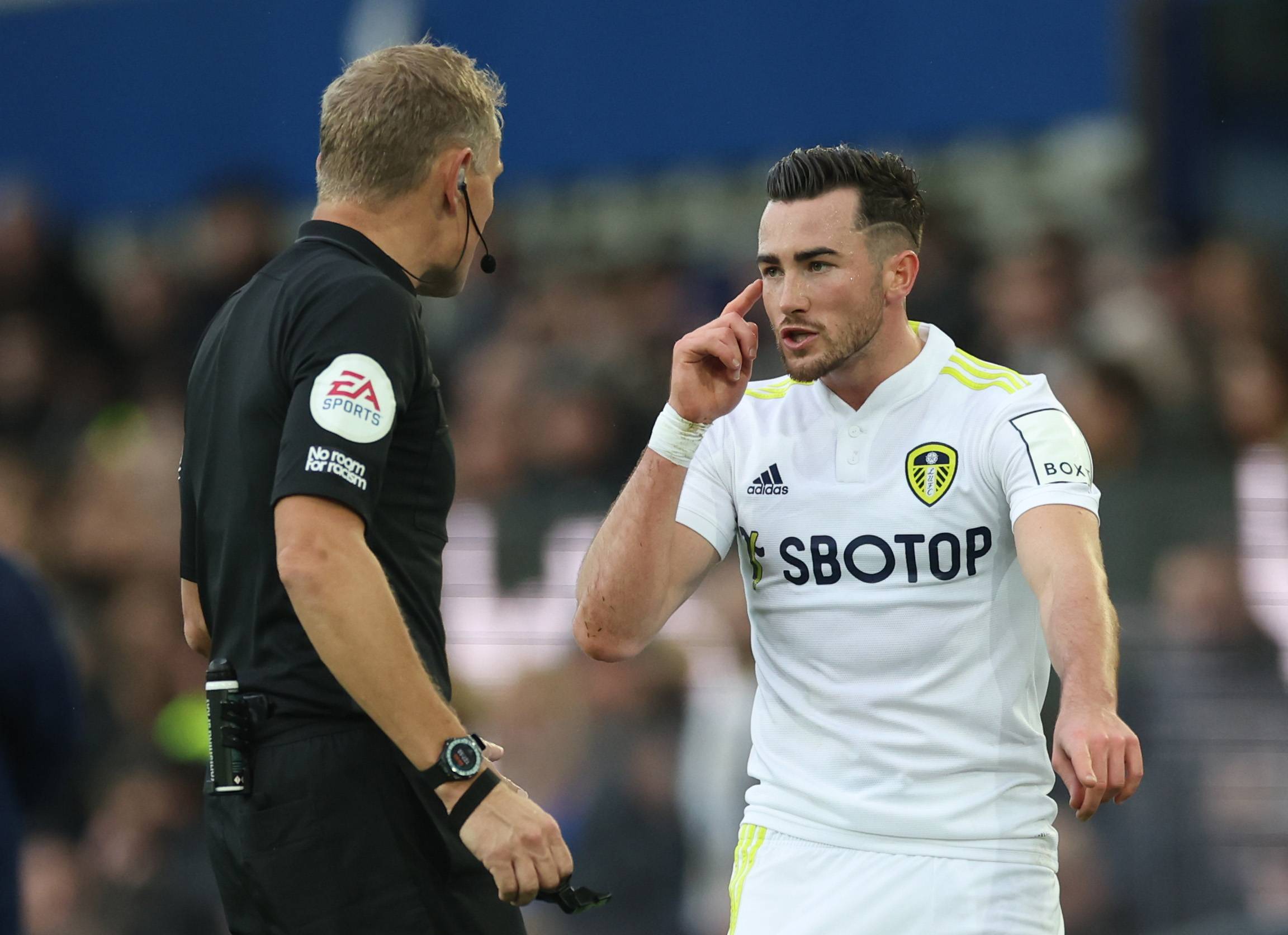 Leeds: Phil Hay insists Jack Harrison still in talks over a new contract - Leeds United News