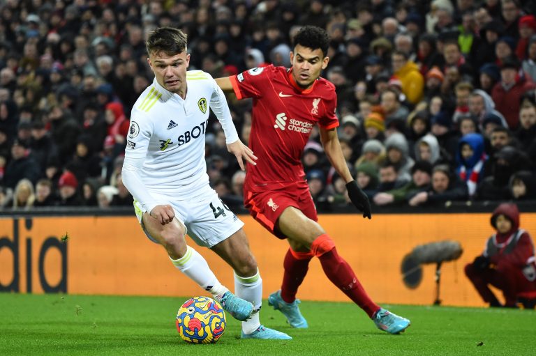 Leeds: Noel Whelan reacts to Jamie Shackleton injury update