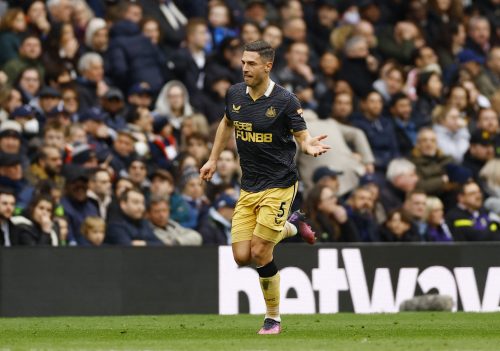 Newcastle-Magpies-Premier-League-Fabian-Schar