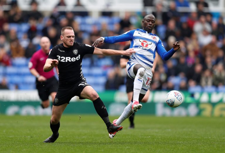 Leeds: Laurens De Bock pens permanent Zulte Waregem deal