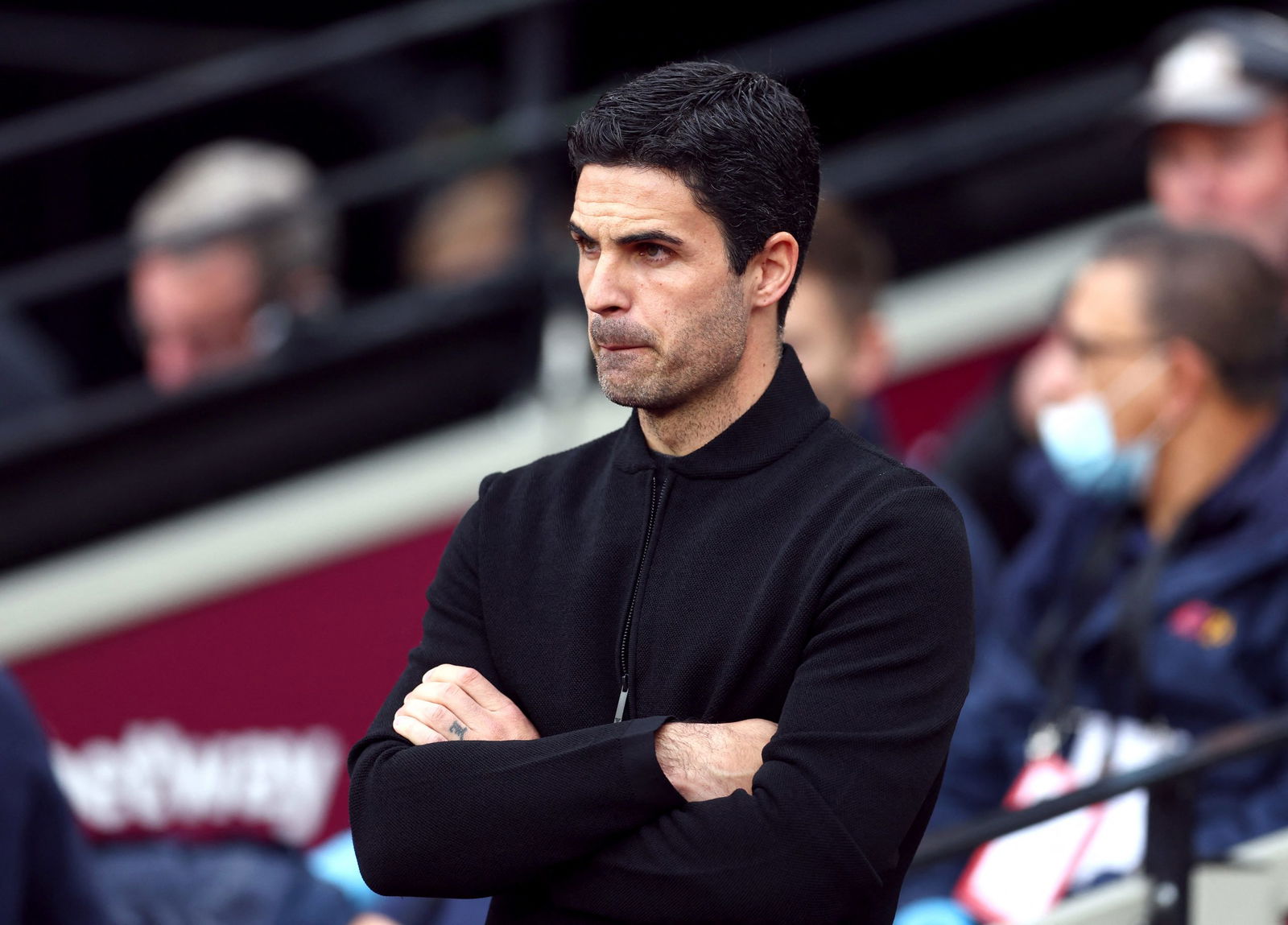 Arsenal manager Mikel Arteta watches on