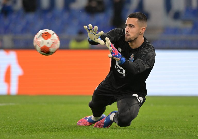 Newcastle United: PIF targeting Diogo Costa in January