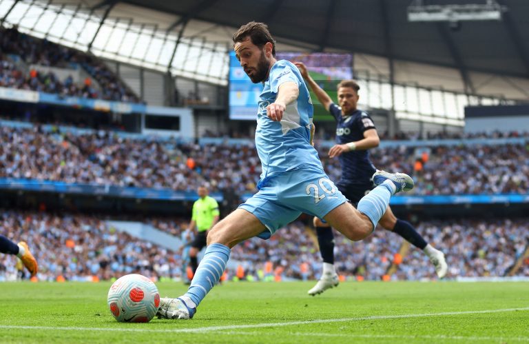 Bernardo-Silva-in-action-for-Manchester-City