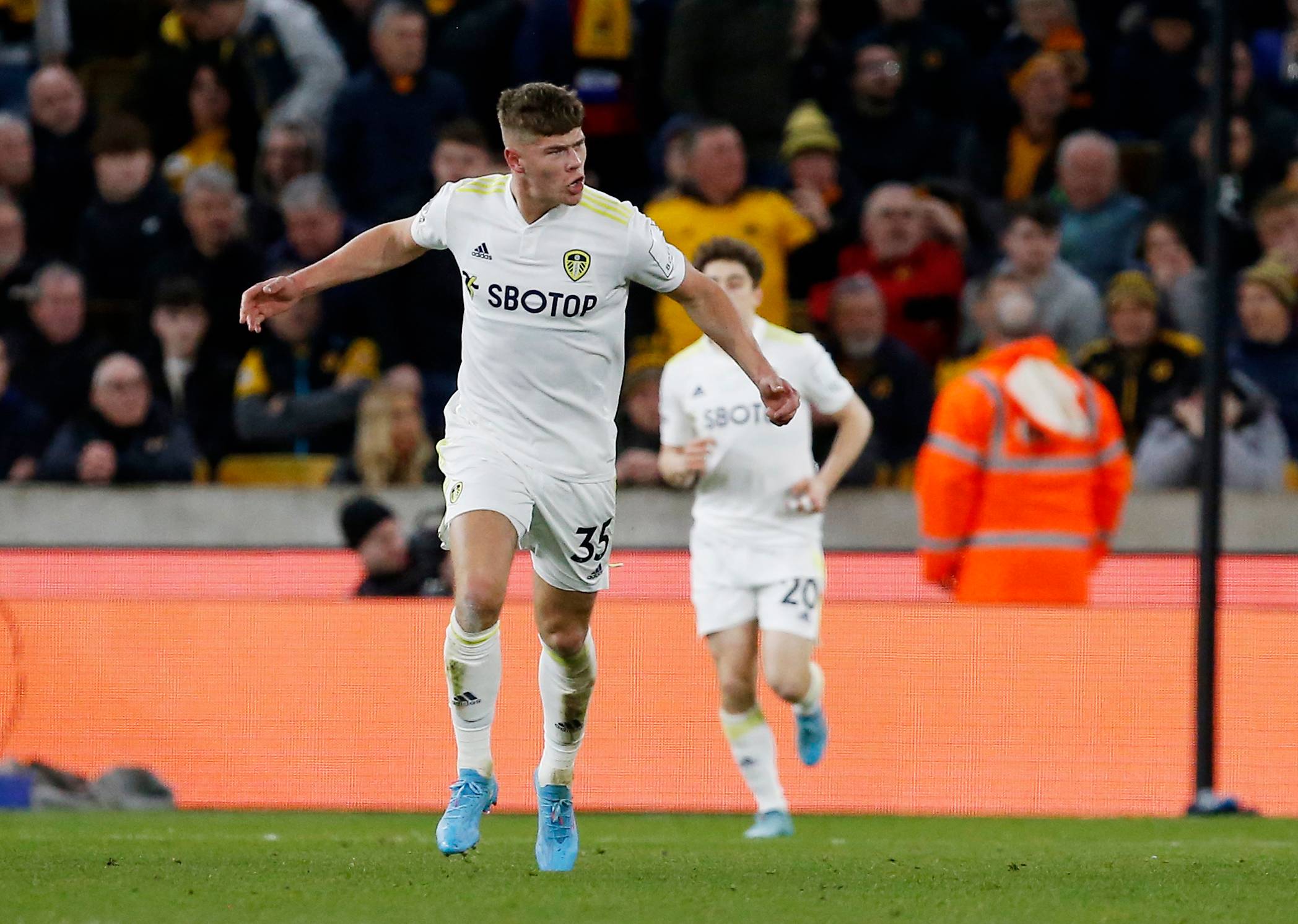 Leeds: Journalist unconvinced by Charlie Cresswell's performances - Leeds United News