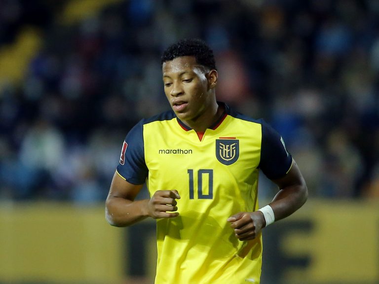 Leeds: Whites readying Gonzalo Plata offer