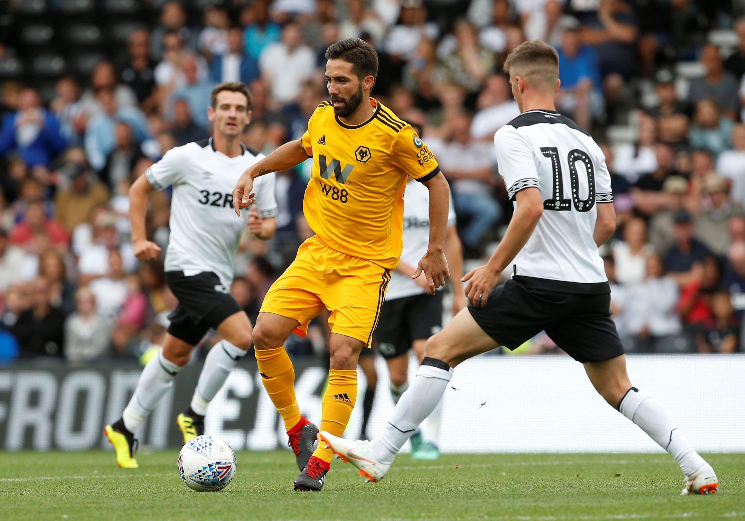 Wolves: Liam Keen buzzing over new Joao Moutinho contract -Wolves News