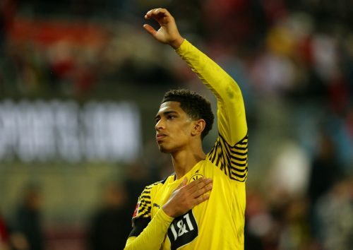 Jude-Bellingham-in-action-for-Borussia-Dortmund