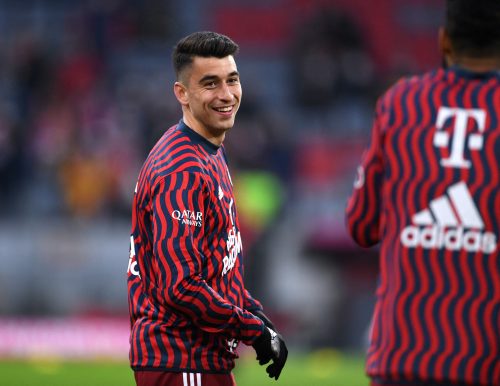 Bayern Munich midfielder Marc Roca