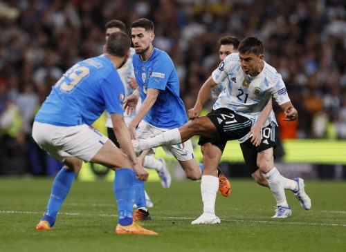 Paulo Dybala scores for Argentina